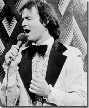 Illustration for article titled Saturday Night Live (Classic): "Robert Klein/Bonnie Raitt"